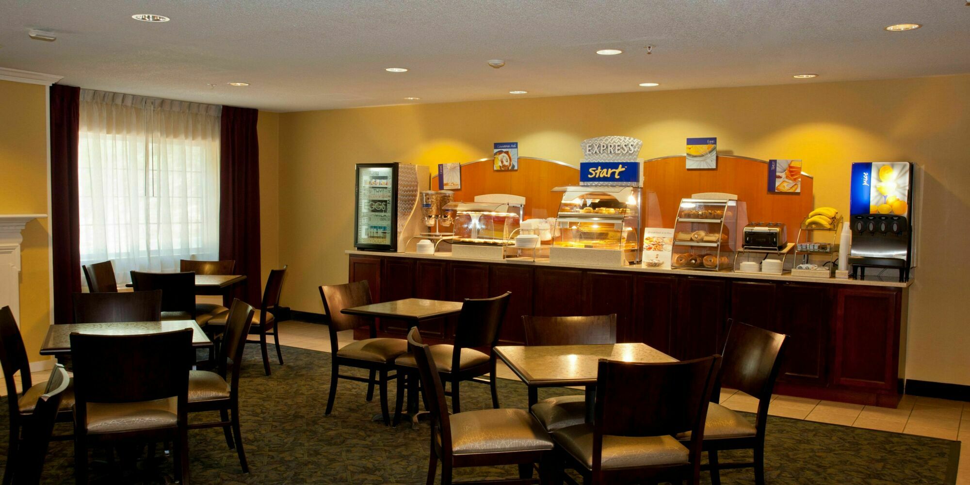 Days Inn & Suites By Wyndham North Bay Downtown Exterior foto